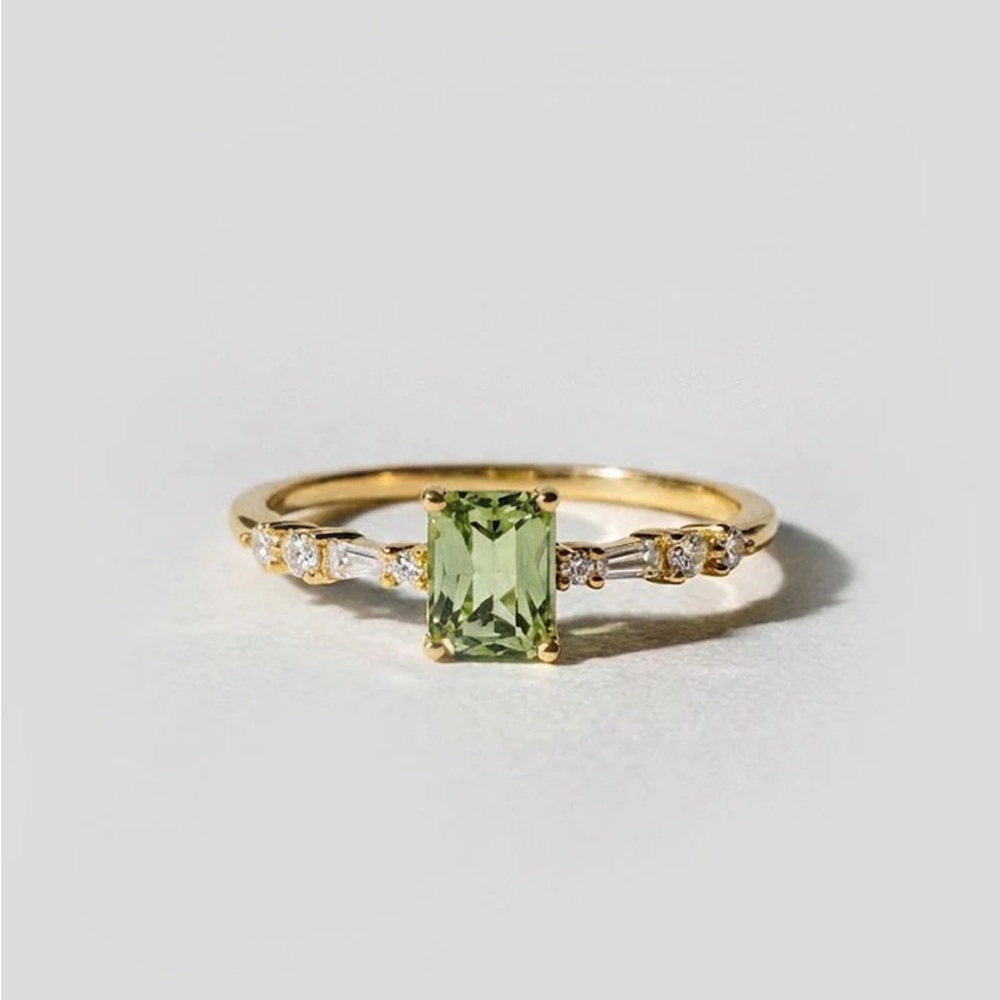 Oomiay Kombucha Ring size 7. Never been worn